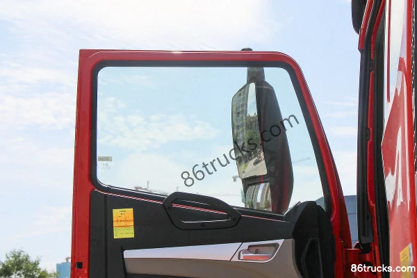 Sinotruk HOWO N5G Medium Truck 250 hp 4X2(6 wheels) 6.75m Flatbed Cargo Truck (China VI) Cab (2) | 86Trucks