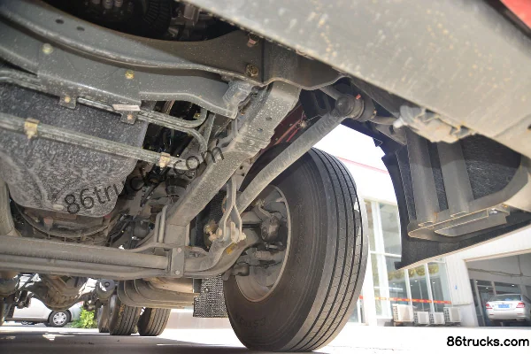 Sinotruk HOWO T7H heavy truck 480 hp 6X4(10 wheels) tractor truck (Sinotruk 12-speed) Chassis (3) | 86Trucks