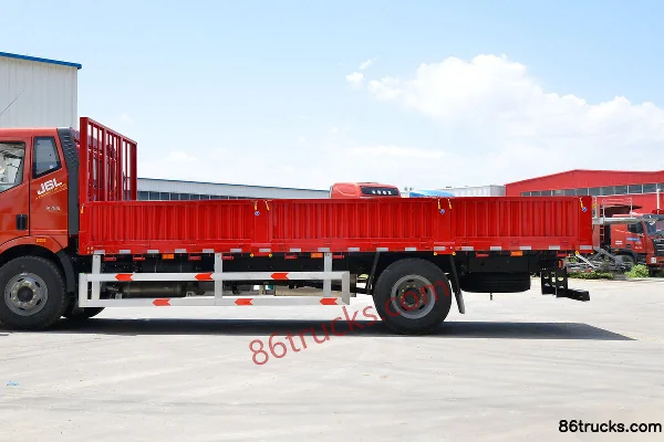 FAW Jiefang J6L medium truck Super Value Edition 180 hp 4X2(6 wheels) 6.2m flatbed truck Body (2) | 86Trucks