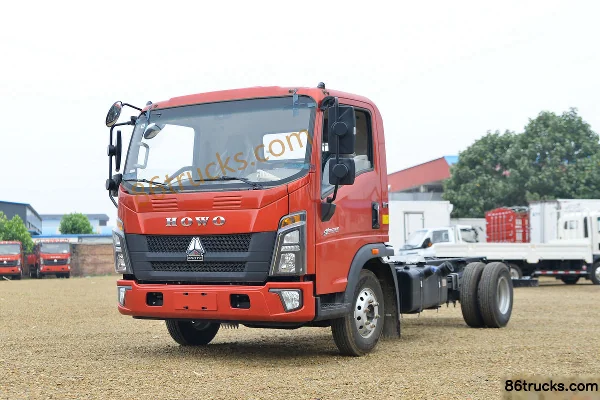 Sinotruk HOWO Tongshuai 130 hp 4X2(6 wheels) 4.15m single-row flatbed light truck (WLY 6-speed) Exterior (3) | 86Trucks