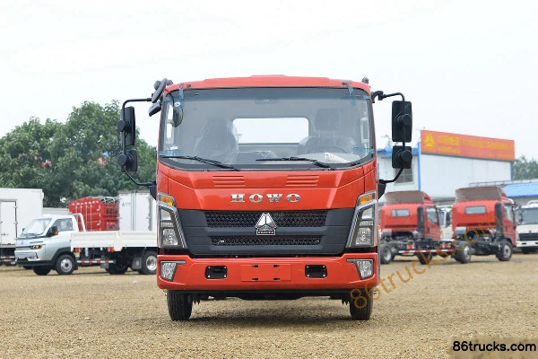 Sinotruk HOWO Tongshuai 130 hp 4X2(6 wheels) 4.15m single-row flatbed light truck (WLY 6-speed) Exterior (2) | 86Trucks
