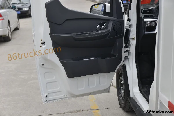 Feidi Q3 Series 1.6L 122hp 4X2(6 wheels) gasoline 2.8m single-row van micro truck Cab (1) | 86Trucks