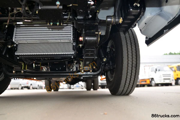 JMC Shunda Wide Body 122 hp 4X2(6 wheels) 4.13 m refrigerated truck (China VI) Chassis (3) | 86Trucks