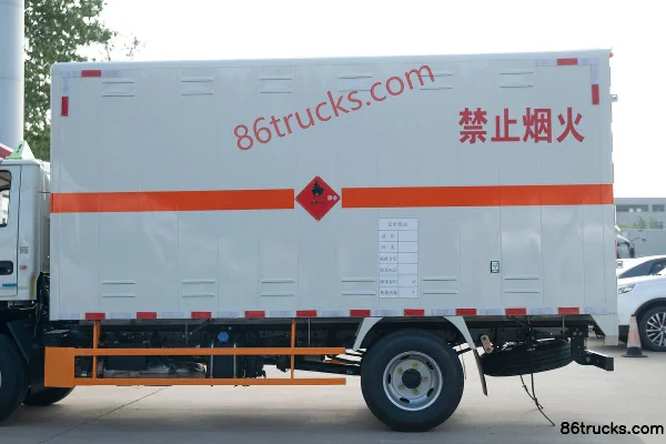 JMC New Shunda Narrow Body 129hp 4X2(6 wheels) 4.13m flammable gas van truck (China VI) (2) | 86Trucks