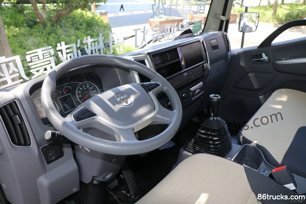 Foton Auman New Jieyun Youth Edition High Power Version 132hp 4X2(6 wheels) 4.14m single-row van light truck (China VI) Cab (1) | 86Trucks