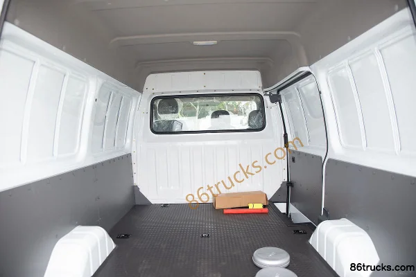 JMC Teshun 2021 116hp 3-seat 2.8T diesel mid-roof panel van (China VI) Cargo Box (3) | 86Trucks