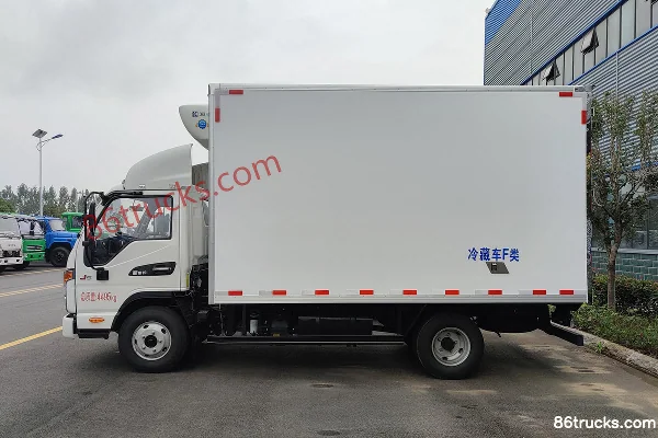 JAC Kangling J5 132 hp 4X2(6 wheels) 4.03m Single-Row Refrigerated Truck (China VI) Exterior (2) | 86Trucks
