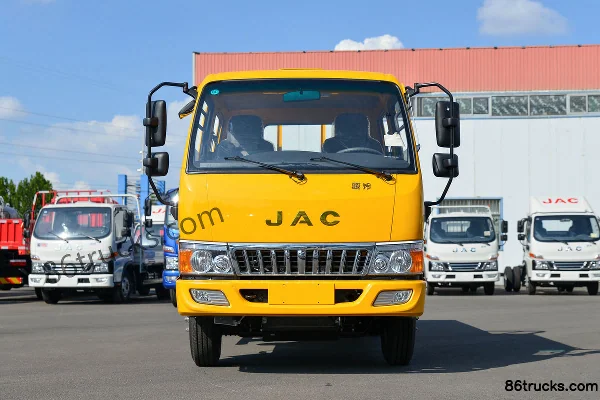 JAC Junling E3 130 ch 4X2(6 roues) 3,2 m camion léger à ridelles double cabine (China VI) Extérieur (2) | 86Trucks