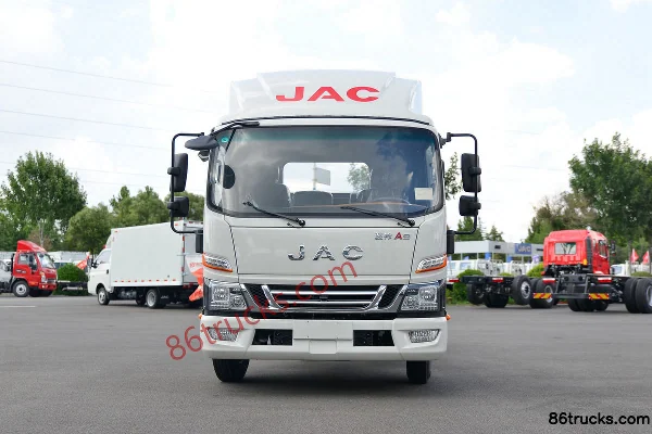 JAC Junling A8 150ch 4X2(6 roues) 4.15m cabine simple fourgon (China VI) Extérieur (2) | 86Trucks