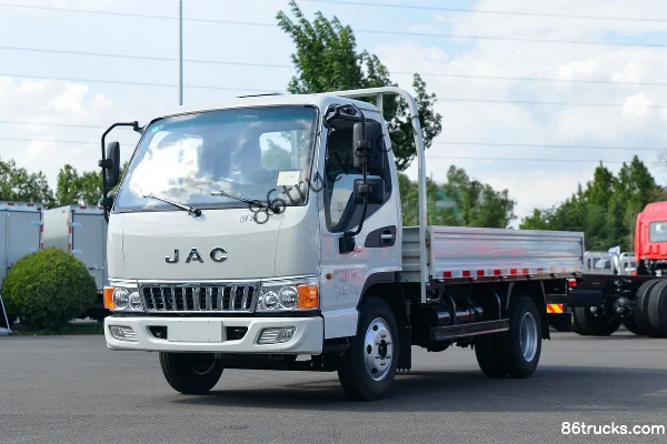 JAC Junling E3 95 ch 4X2(6 roues) Camion léger à ridelles simple cabine 3,7 m (China VI) Extérieur (3) | 86Trucks