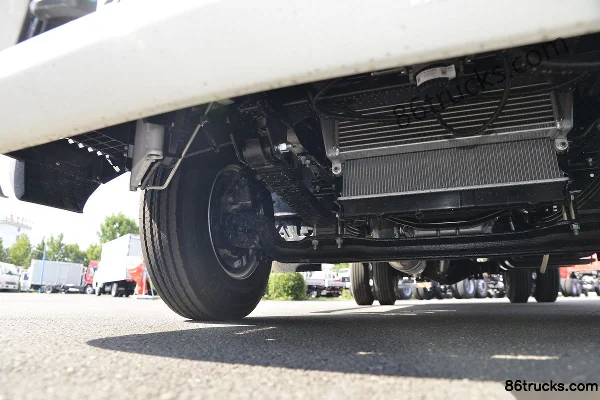 JAC Junling A8 160 hp 4X2(6 wheels) 4.015m Refrigerated Truck (China VI) Chassis (2) | 86Trucks