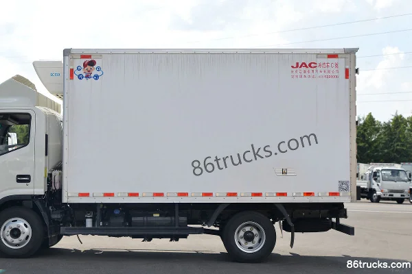 JAC Junling A8 160 hp 4X2(6 wheels) 4.015m Refrigerated Truck (China VI) Body (2) | 86Trucks