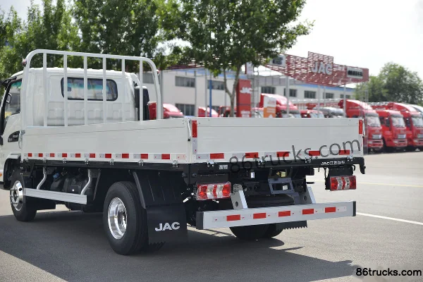 JAC Kangling J6 130hp 4X2(6 wheels) 4.18m single-row flatbed truck Body (3) | 86Trucks
