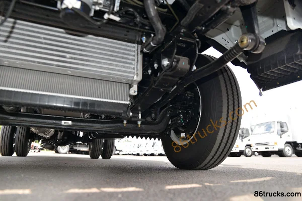 JAC Kangling J5 130 hp 4X2(6 wheels) 4.15m single-row van truck (China VI) Chassis (3) | 86Trucks