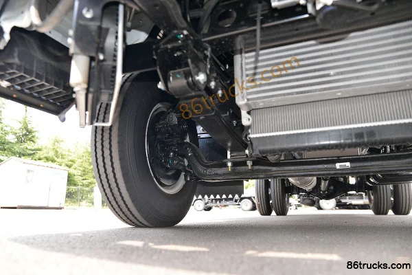JAC Kangling J5 130 hp 4X2(6 wheels) 4.15m single-row van truck (China VI) Chassis (2) | 86Trucks