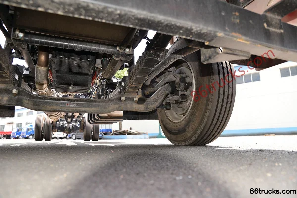 JAC Dewos V9 195 hp 4X2(6 wheels) 8.2m van cargo truck (China VI) Chassis (3) | 86Trucks