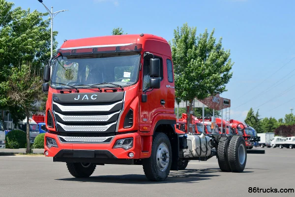 JAC Gallop K6L II Medium Truck 200 hp 4X2(6 wheels) 6.8m Van Truck Exterior (3) | 86Trucks