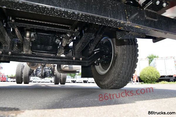 JAC Gallop K6L II Medium Truck 200 hp 4X2(6 wheels) 6.8m Van Truck Chassis (3) | 86Trucks