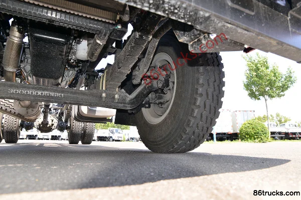 JAC Gallop K5L Value Edition 245 hp 6X2(8 wheels) 6.2m van cargo truck (China VI) (rear axle lift) Chassis (3) | 86Trucks