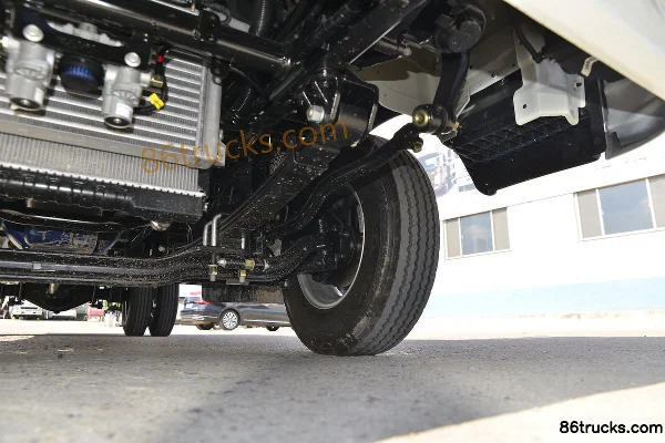 Foton Times Leader 6 130hp 4X2(6 wheels) 4.2m Single Row Flatbed Light Truck (China VI) Chassis (3) | 86Trucks