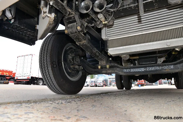 Hyundai Commercial Vehicle Hongtu 500 156hp 4X2(6 wheels) 4.165m Single Row Stake Light Truck Chassis (2) | 86Trucks