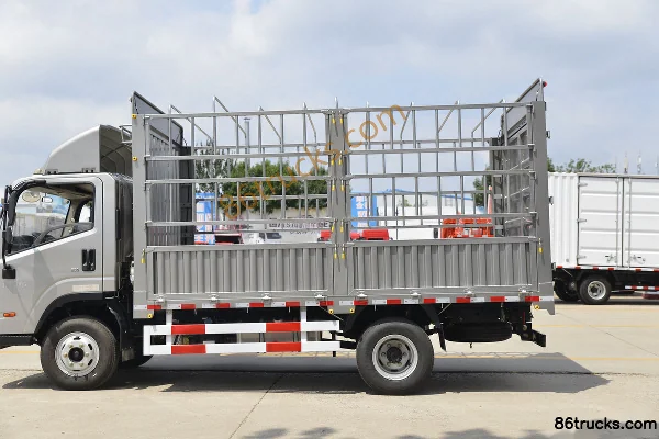 Hyundai Commercial Vehicle Hongtu 500 156hp 4X2(6 wheels) 4.165m Single Row Stake Light Truck Body (2) | 86Trucks