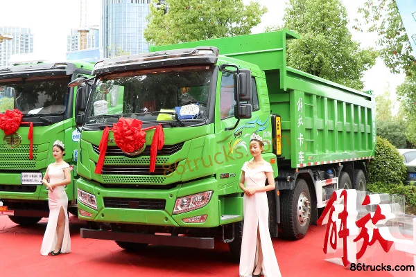FAW Jiefang Qingdao Han V Heavy Truck 2.0 350hp 8X4(12 wheels) 5.6m Dump Truck Exterior (3) | 86Trucks