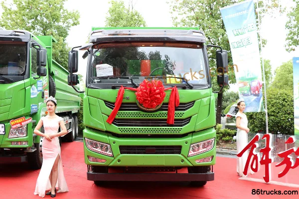 FAW Jiefang Qingdao Han V Heavy Truck 2.0 350hp 8X4(12 wheels) 5.6m Dump Truck Exterior (2) | 86Trucks