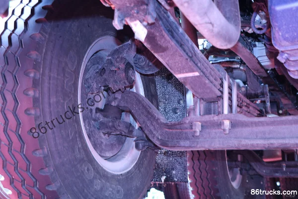 FAW Jiefang Qingdao Han V Heavy Truck 2.0 350hp 8X4(12 wheels) 5.6m Dump Truck Chassis (2) | 86Trucks