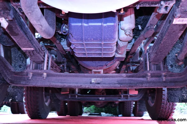 FAW Jiefang Qingdao Han V Heavy Truck 2.0 350hp 8X4(12 wheels) 5.6m Dump Truck Chassis (1) | 86Trucks