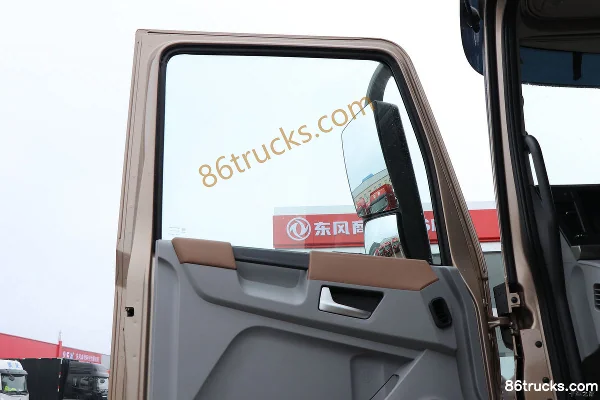 Dongfeng Commercial Vehicle Tianlong Flagship KX 600 ch 6X4(10 roues) tracteur routier Cabine (2) | 86Trucks