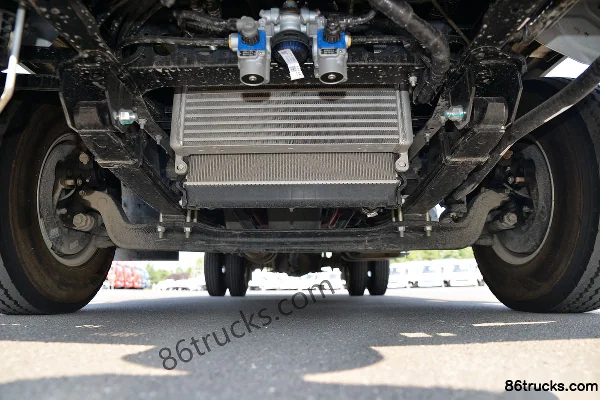 JAC Junling V5 130 ch 4X2(6 roues) camion léger à plateau 4,22 m, cabine simple (China VI) Châssis (1) | 86Trucks