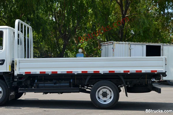 JAC Kangling J3 95 ch 4X2(6 roues) camion léger à ridelles cabine simple 3,7 m (China VI) Carrosserie (2) | 86Trucks