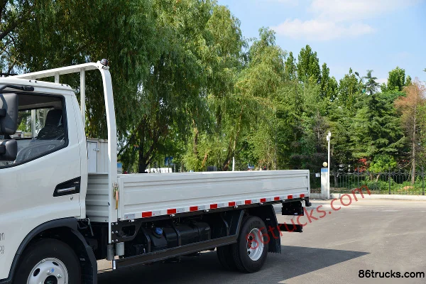 JAC Shuailing E medium body 130hp 4X2(6 wheels) 4.18m single-row flatbed light truck (China VI) (1) | 86Trucks
