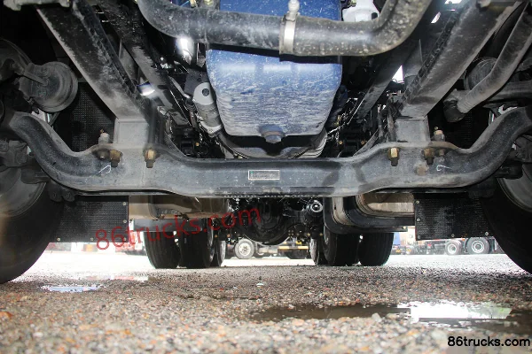 Dongfeng T7 version Zhiling 400 ch 6X4(10 roues) tracteur routier Châssis (1) | 86Trucks