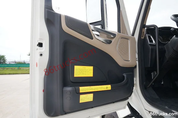 JAC Gallop V7 Heavy Truck 560hp 6X4(10 wheels) AMT Automatic Long-nose Tractor Truck (China VI) Cab (2) | 86Trucks