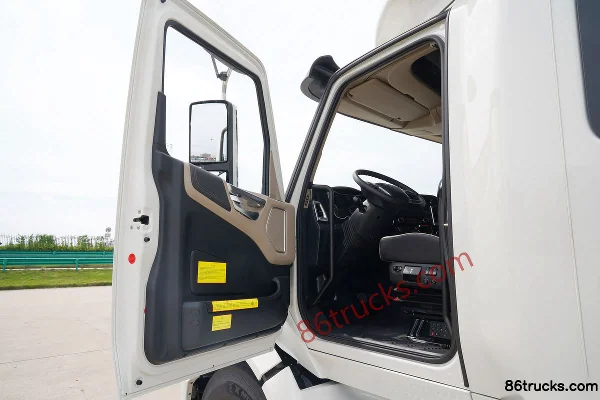 JAC Gallop V7 Heavy Truck 560hp 6X4(10 wheels) AMT Automatic Long-nose Tractor Truck (China VI) Cab (1) | 86Trucks