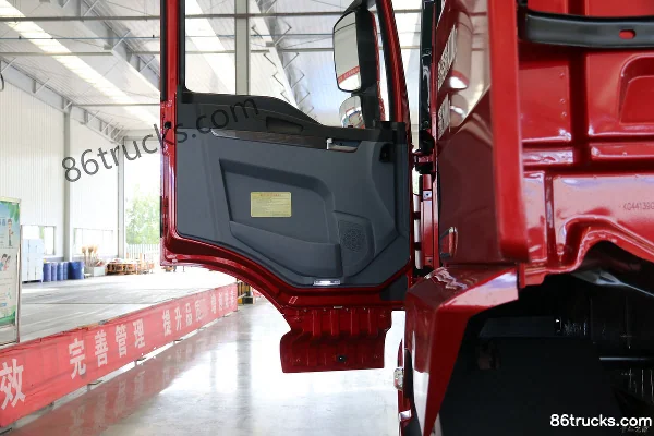 SHACMAN Commercial Vehicle Xuande Wing 3 Lightweight 490hp 6X4(10 wheels) Tractor Truck (China VI) Cab (3) | 86Trucks