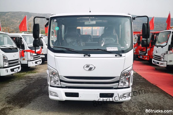Yuejin Beyond C300 120 ch 4X2(6 roues) camion léger à ridelles 3,15 m double cabine Extérieur (2) | 86Trucks