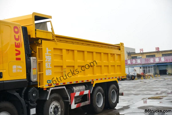 SAIC Hongyan Genlyon C6 380 hp 8X4(12 wheels) 6.8 m Dump Truck (Short Body) (China VI) (1) | 86Trucks