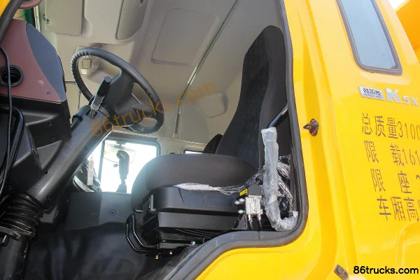JAC Gallop K5X camion lourd 375 ch 8X4(12 roues) camion benne 5,6 m (China VI) Cabine (3) | 86Trucks