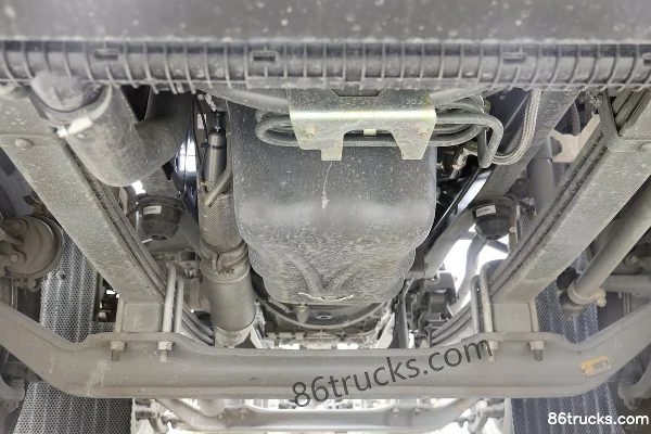 Sitrak SITRAK G7 13L Diesel 570hp 8X4(12 wheels) Sinotruk 16-speed AMT automatic 9.6m semi-panel cage van cargo truck Chassis (2) | 86Trucks