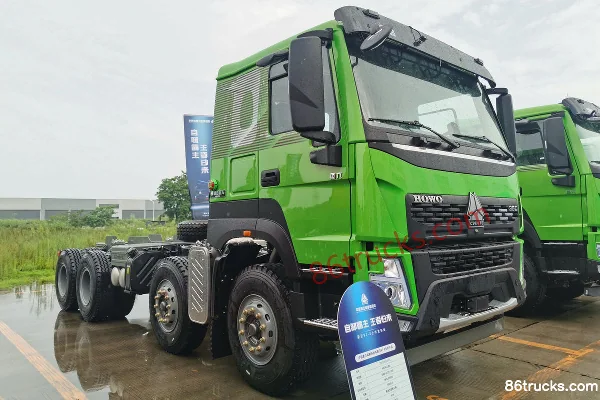 Sinotruk HOWO V7-X 460hp 8X4(12 wheels) 6m Dump Truck (China VI) Exterior