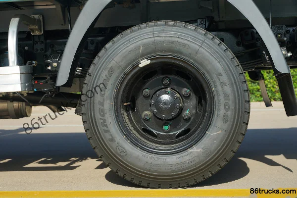 Foton King Kong S1 PLUS 120hp 4X2(6 wheels) 3m Dump Truck (7-speed) Cab (3) | 86Trucks