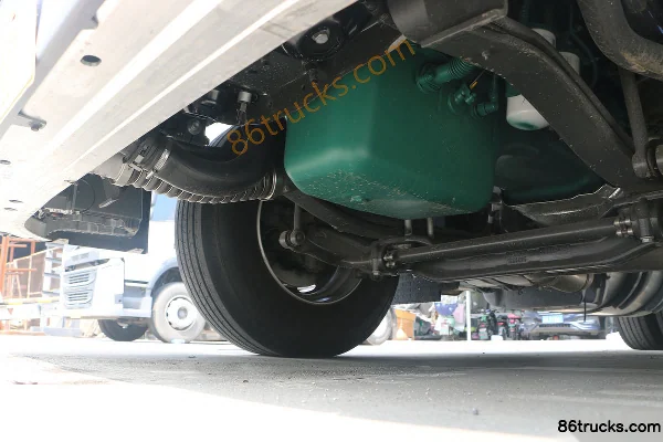 Volvo New FM heavy truck 460 hp 4X2(6 wheels) automatic tractor truck (China VI) Chassis (2) | 86Trucks