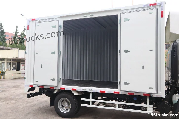 Qingling Lingka 150hp 4X2(6 wheels) 4.13m single-row box light truck Body (1) | 86Trucks