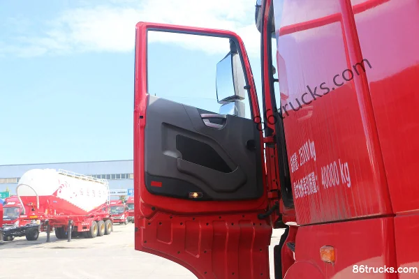FARIZON GHT Heavy Truck 460 hp 6X4(10 wheels) LNG Tractor Truck (China VI) Cab (1) | 86Trucks