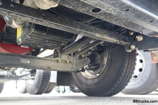 Foton Auman EST 6 Series Heavy Truck 490 hp 8X4(12 wheels) 9.53m AMT Automatic Flat Side Panel Cargo Truck (China VI) Chassis (3) | 86Trucks