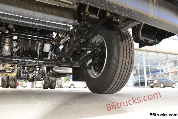 Foton Auhang R Series 245 hp 4X2(6 wheels) 6.2m van cargo truck (China VI) (axle ratio 4.33) Chassis (3) | 86Trucks