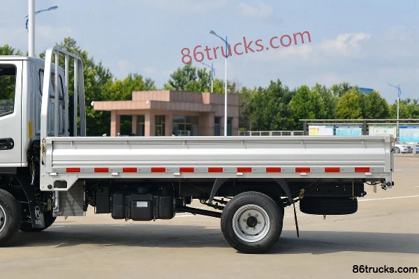 Kama K1 1.6L 122hp 4X2(6 wheels) Gasoline 3.56m Single Row Flatbed Truck (China VI) Body (2) | 86Trucks